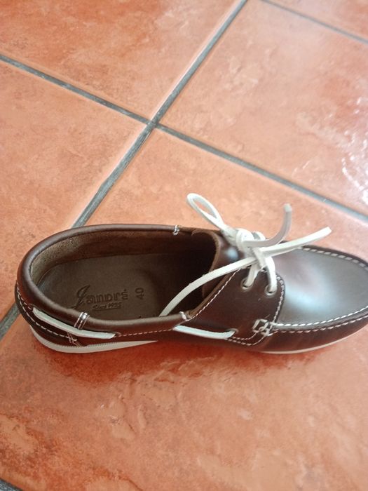 Sapato desporto em pele