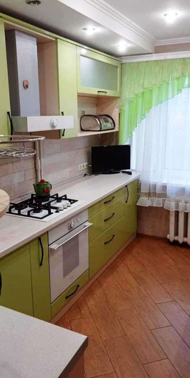 Продам 2 комнатную квартиру на Калиновой