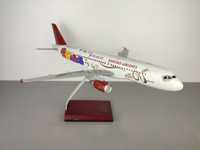 Model samolotu Airbus A320 B-6717 Juneyao Airlines Model Samolot