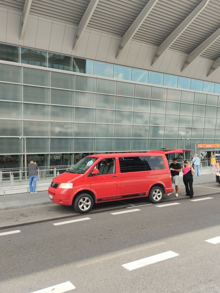 Przewóz osób VW Caravelle