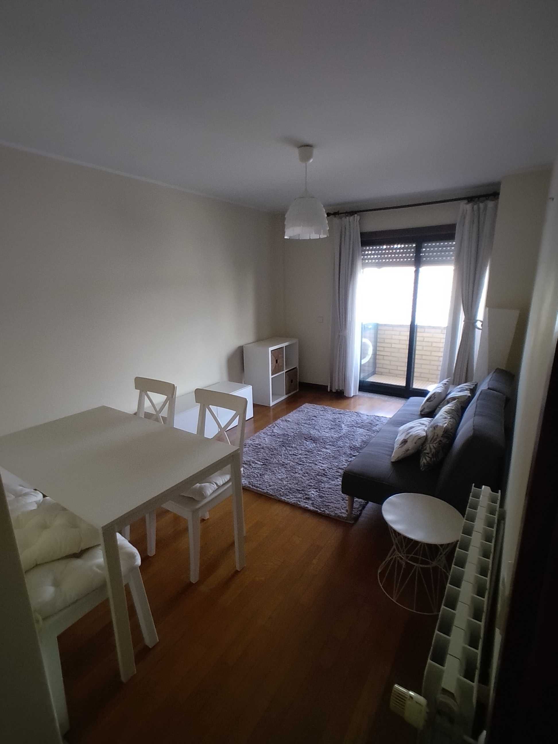 Arrenda-se T1 com Garagem no Amial, Paranhos – Porto