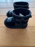 UGG Classic Mini - Baby Shoes buty na zimę rozmiar 23,5