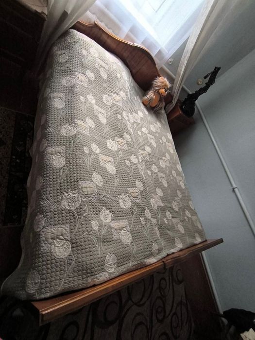 Ліжко двоспальне з матрацом 160*190 самовивіз