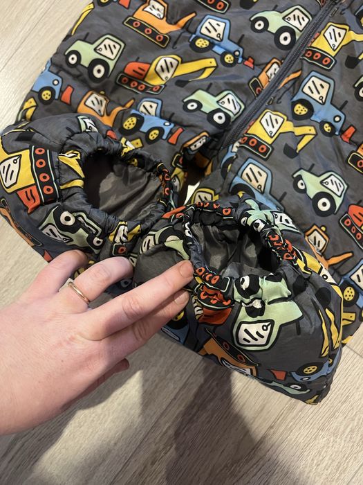 Зимовий дуже теплий комбенізон від next на 4-5 років