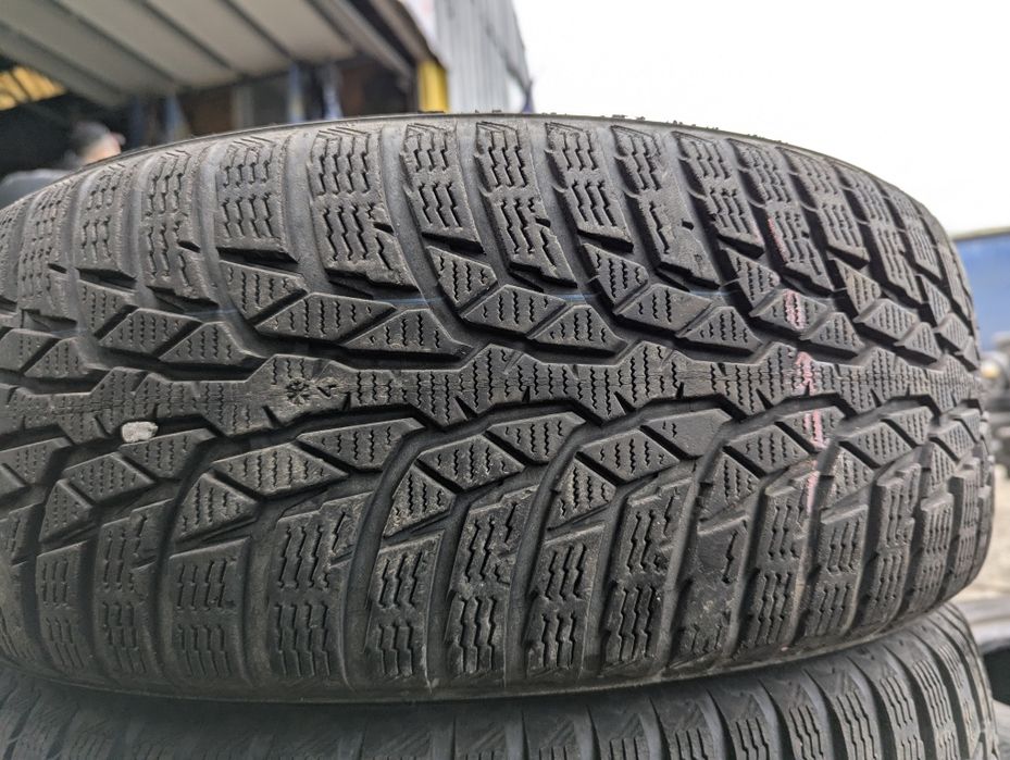 195/60R15 Nokian зимова пара
