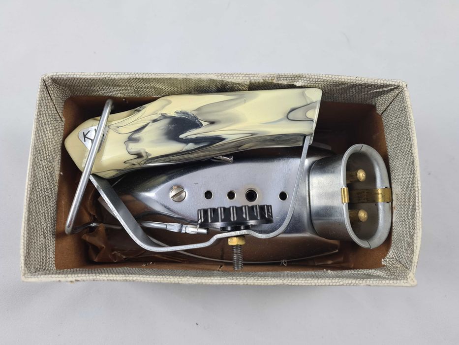 Antyk PRL, żelazko turystyczne w pudełku, nowe, nieużywane