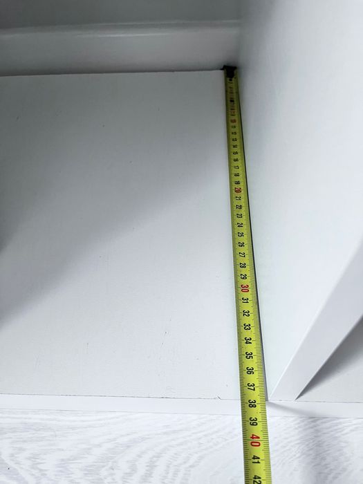 Regał biały kostkowy, komorowy. Cztery komory.