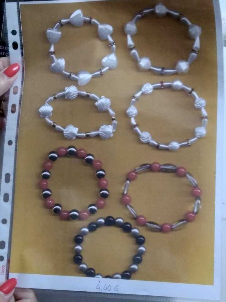 bijutarias pulseiras e colares