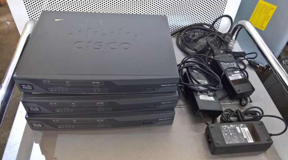 роутер Cisco 881-SEC-K9