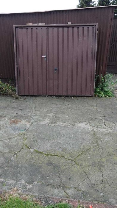 Drzwi garażowe uchylne