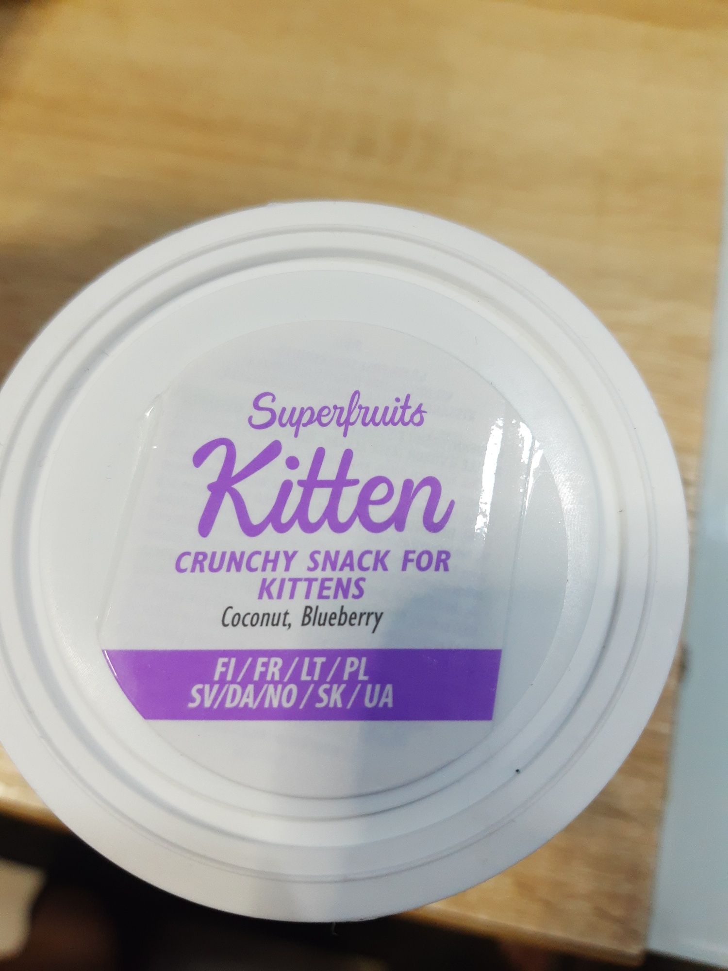 Brit Care Cat Snack Superfruits Kitten 100 g