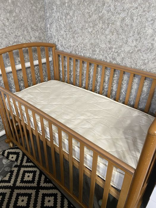 Дитяча кроватка + матрац