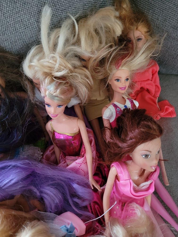 Zestaw lalek Barbie 23szt