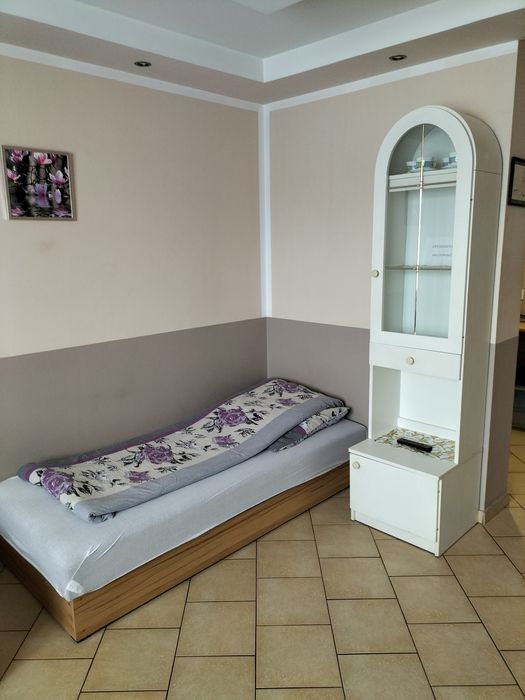 Pokoje gościnne i kwatery pracownicze.