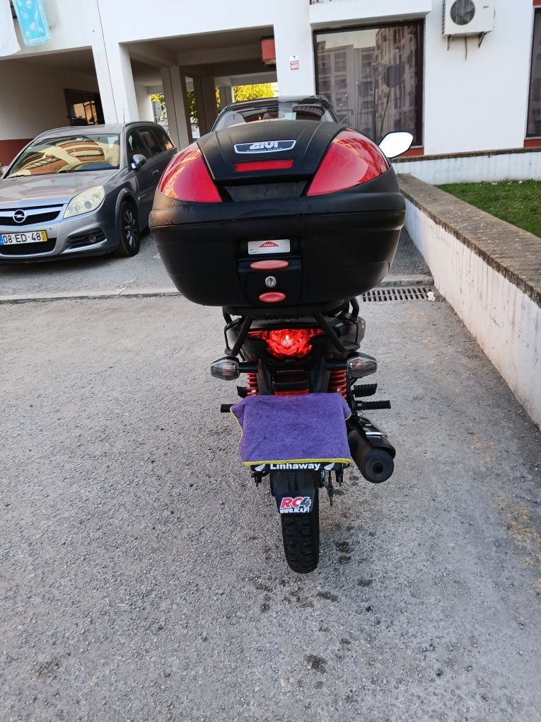 Honda cb125f 2022