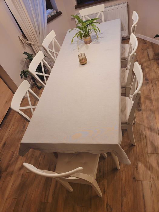 Stół rozkładany Ikea do salonu, jadalni
