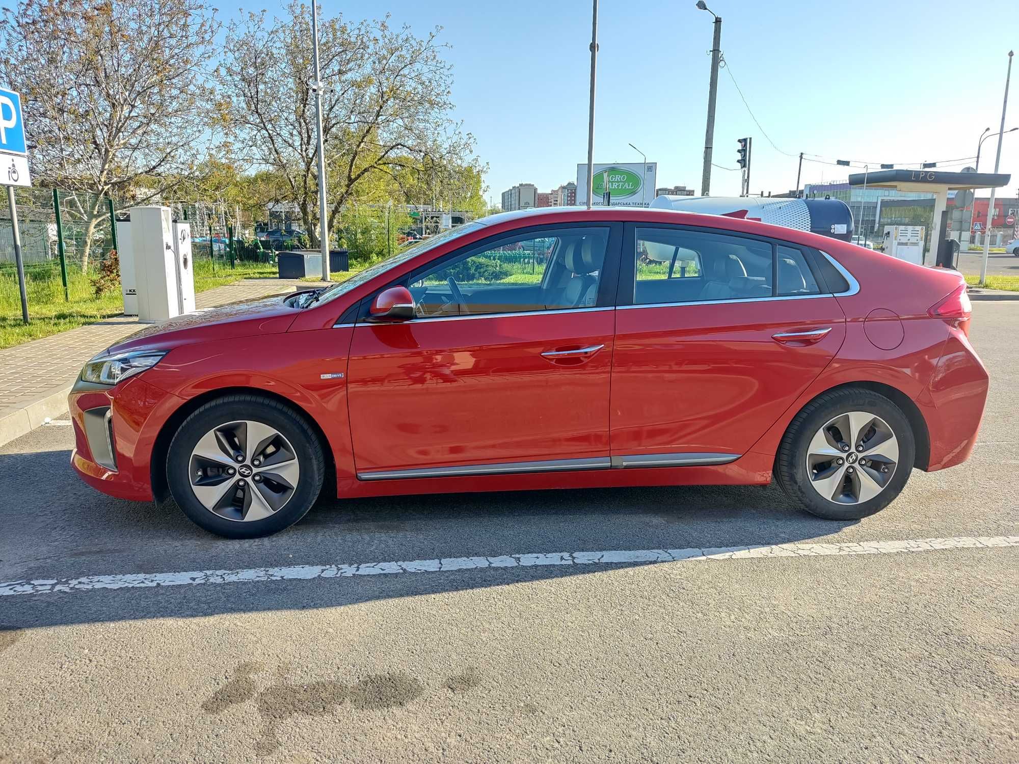 Hyundai Ioniq electric MAX PREMIUM