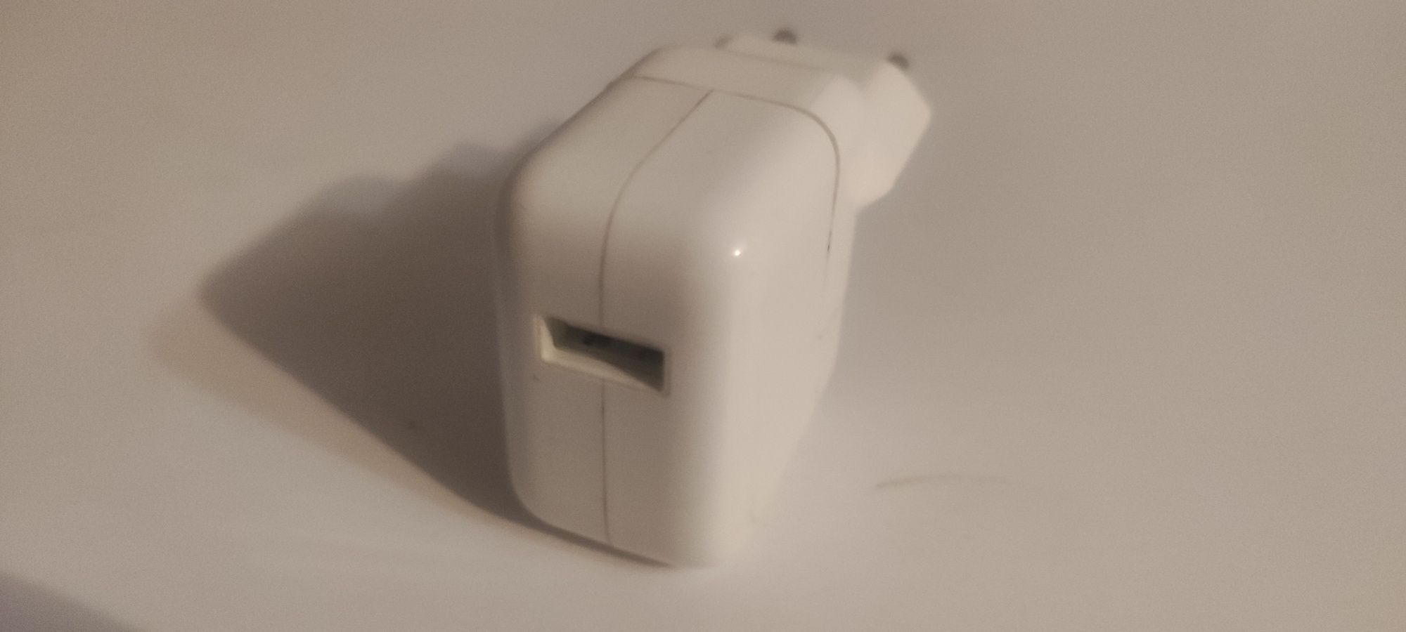 USB power Apple 12 w.