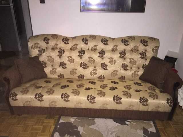 oddam za darmo Kanapa dwa fotele + dwie pufy