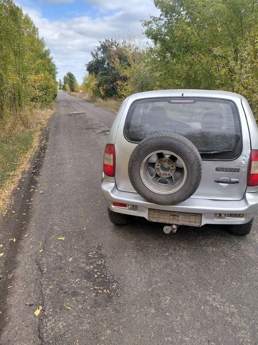 Продам ніву шивролет
