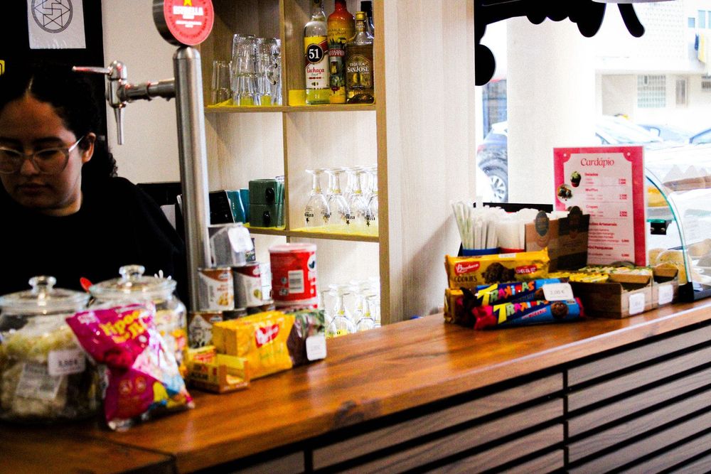 Lanchonete SnackBar Reformado e Esplanada Trespasse imediato.