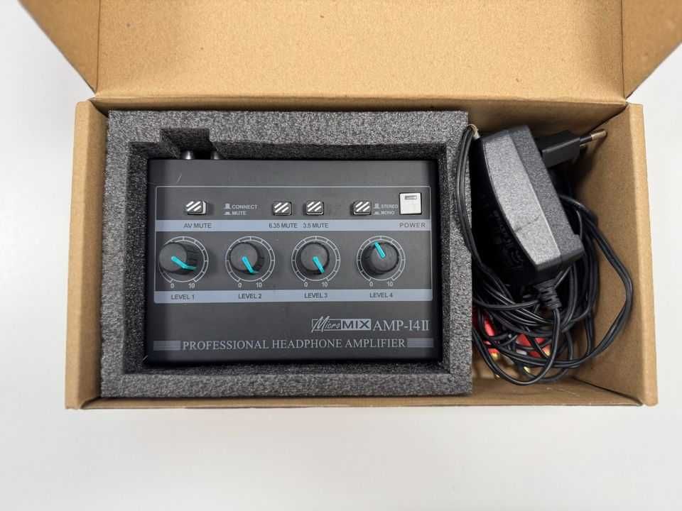 MicroMix AMP-I4 II Professional Headphone Amplifier