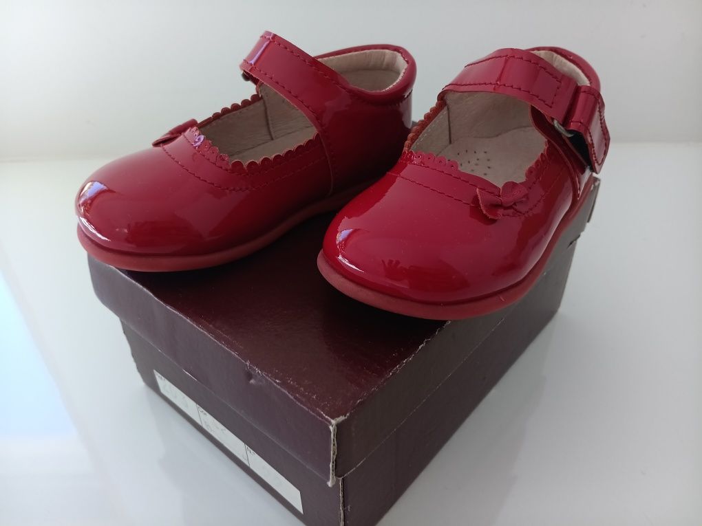Sapatos Verniz Menina