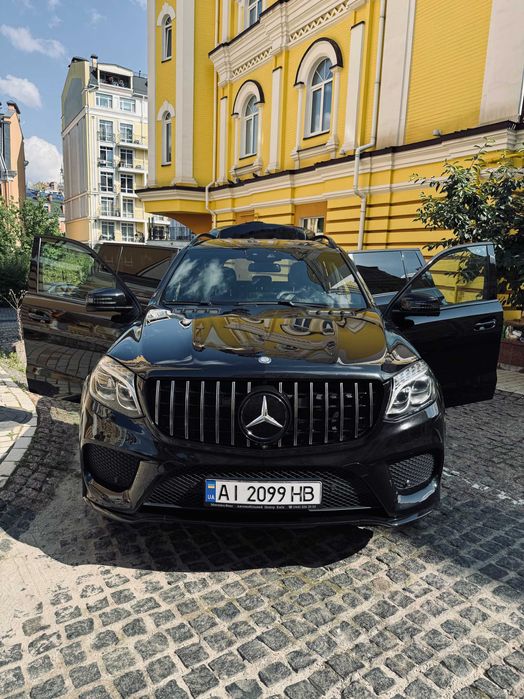 Mercedes-Benz GLS 500