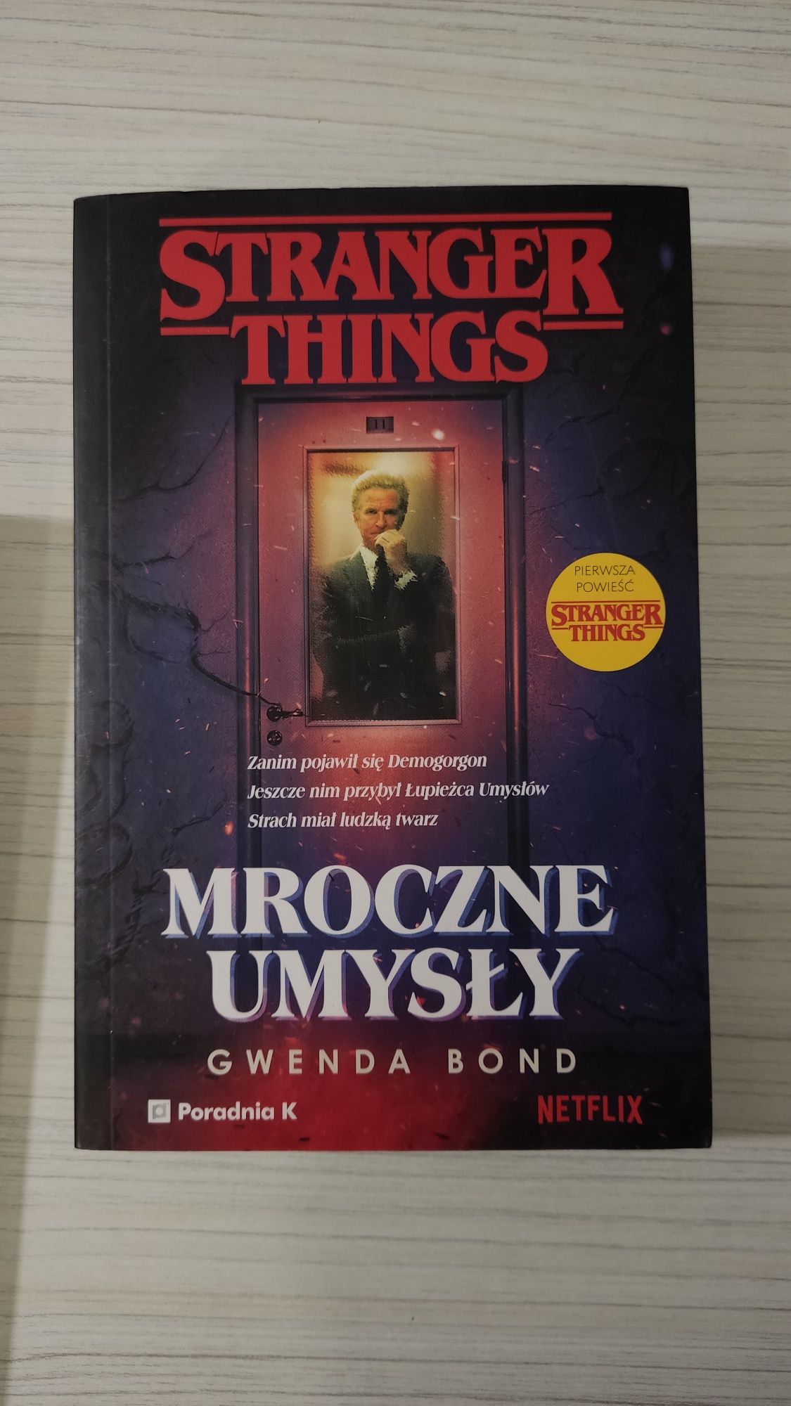 stranger things moczne umysły książka