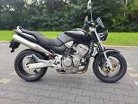 Honda CB Honda Hornet 900 2002 rok Motocykl bezwypadkowy.