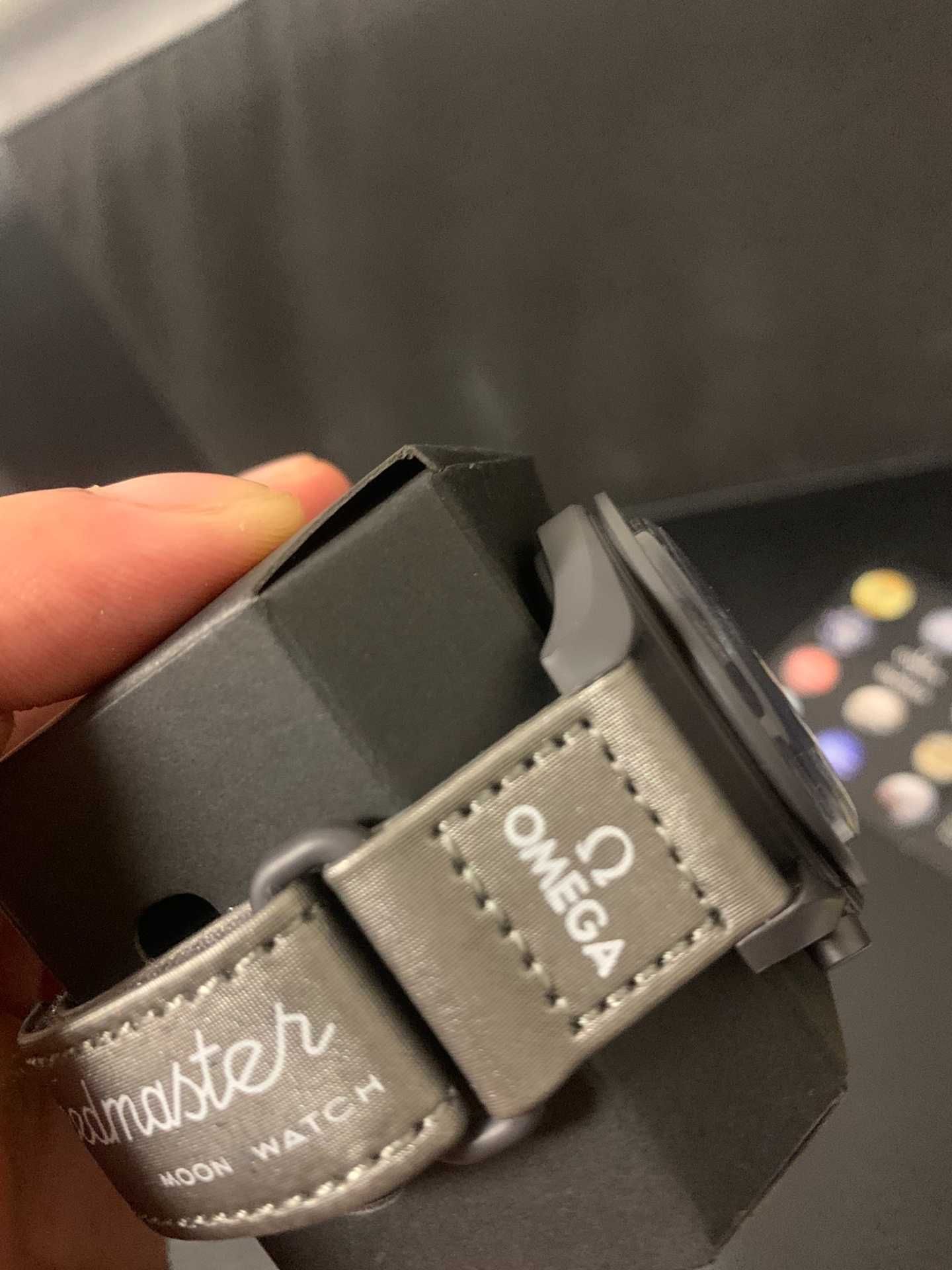 Omega x Swatch Mercury SO33A100 - Letni Festiwal Rabatów -50%