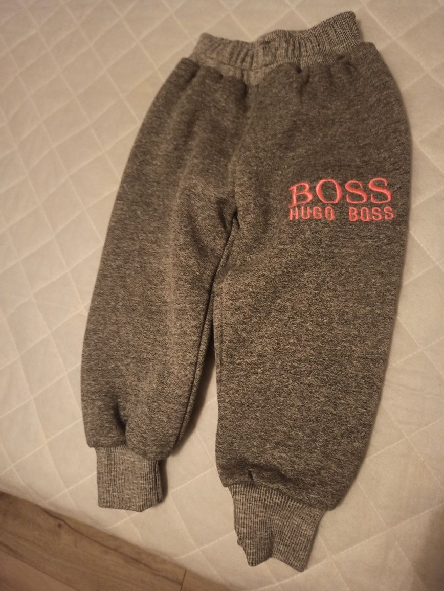 Dres Hugo Boss ocieplany