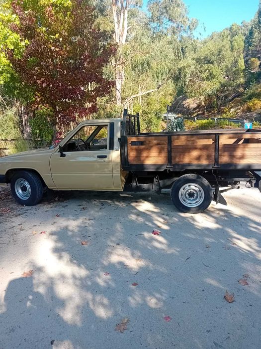 Toyota Hilux 2.4
