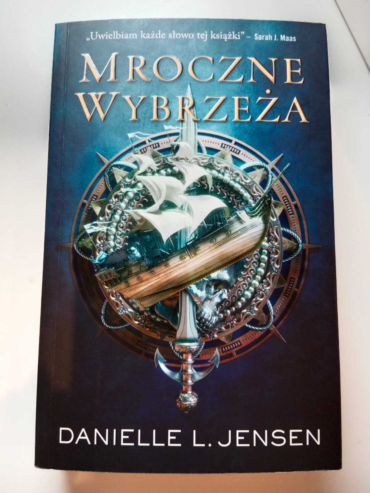 Mroczne wybrzeża Danielle L.Jensen