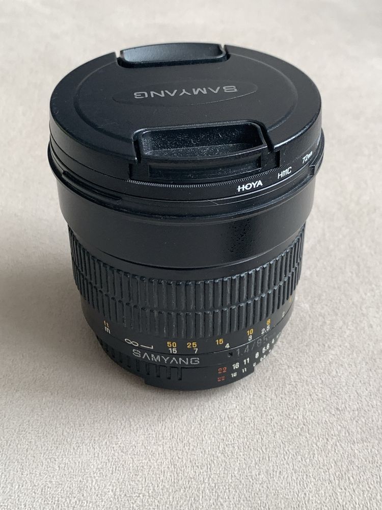 Samyang 85 mm f/1.4 Nikon