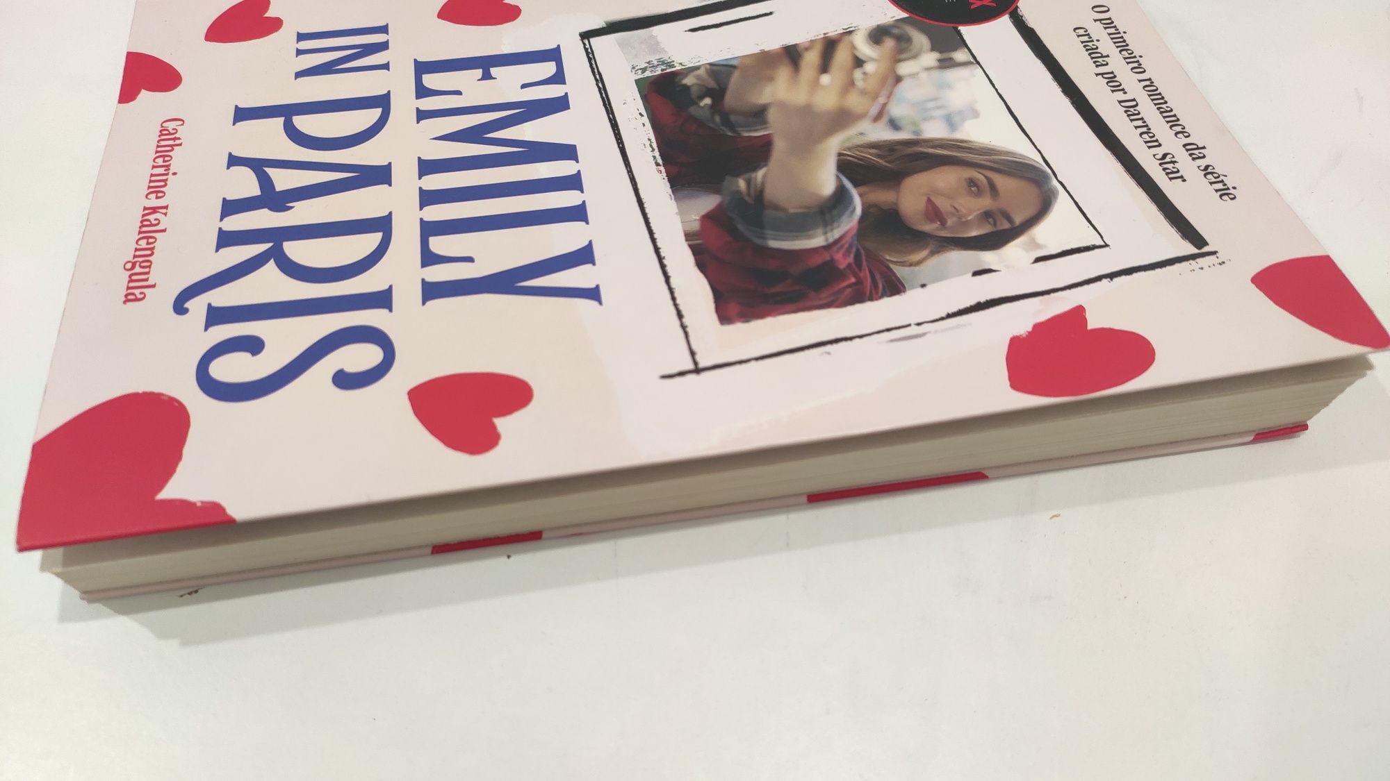 Livro Emily in Paris