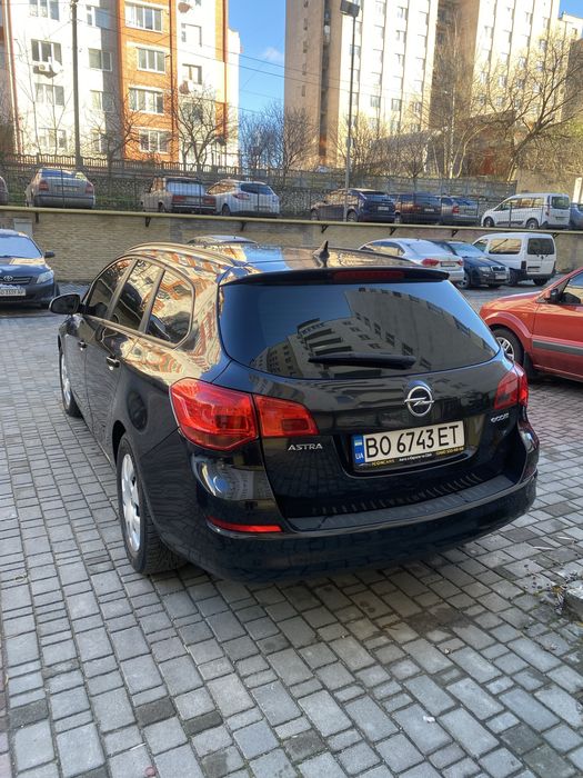 Продається Opel Astra sports touer 1.7