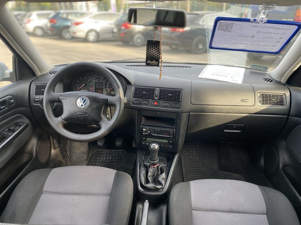 Volkswagen Golf IV 2001, 1.6 бензин, механіка, відмінний технічний ста