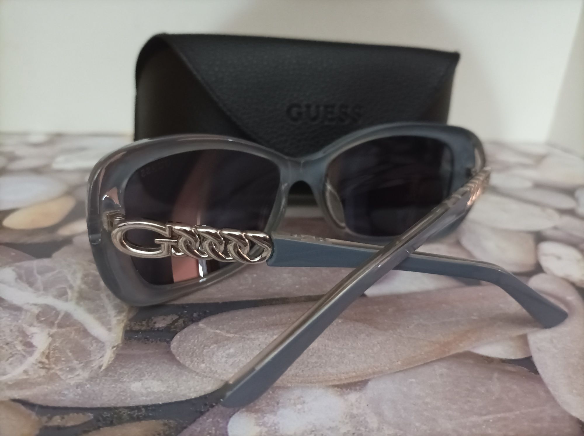 Óculos Guess (portes grátis)