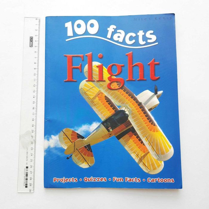 Книга 100 Facts Flight Интересные факты о полетах английский язык