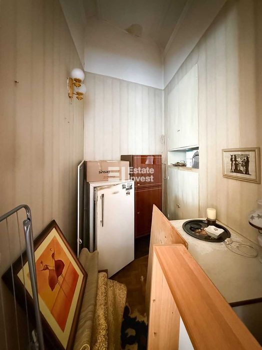 Продам кімнату у приватному будинку на пров. Аптекарський, 24