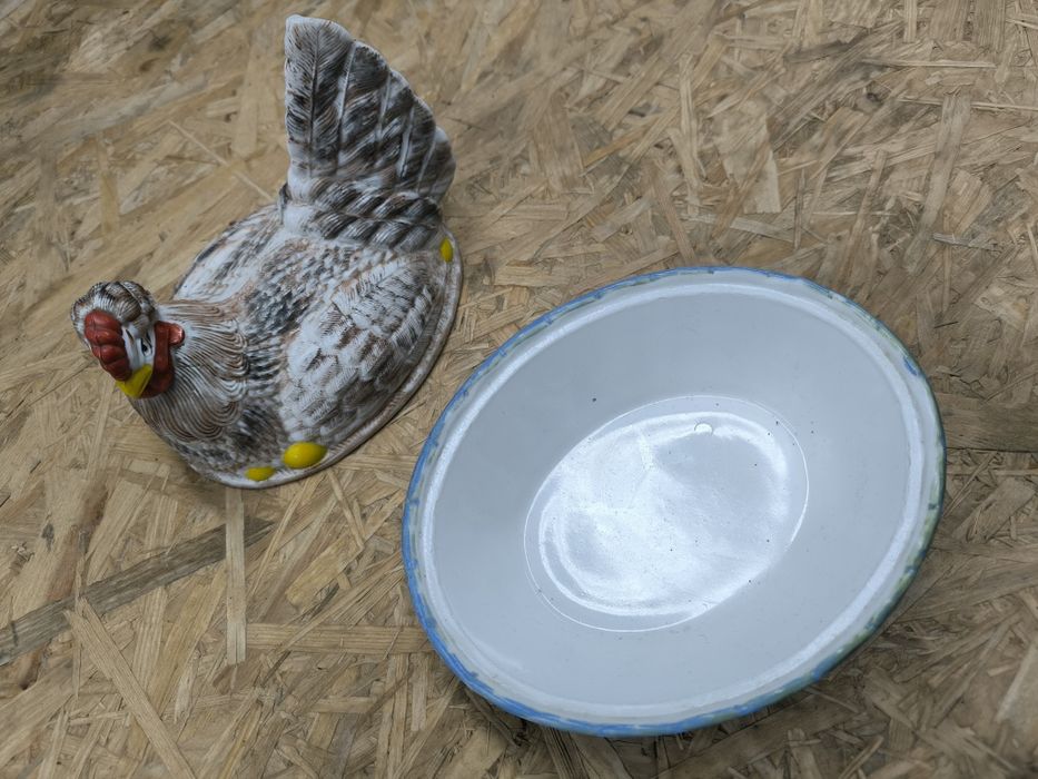 Porcelanowa kura – bombonierka z Ćmielowa / Chodzieży – ręcznie malowa