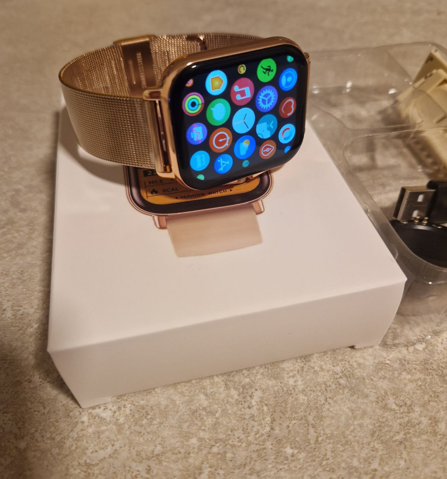 Smartwatch złoty + dwie bransolety