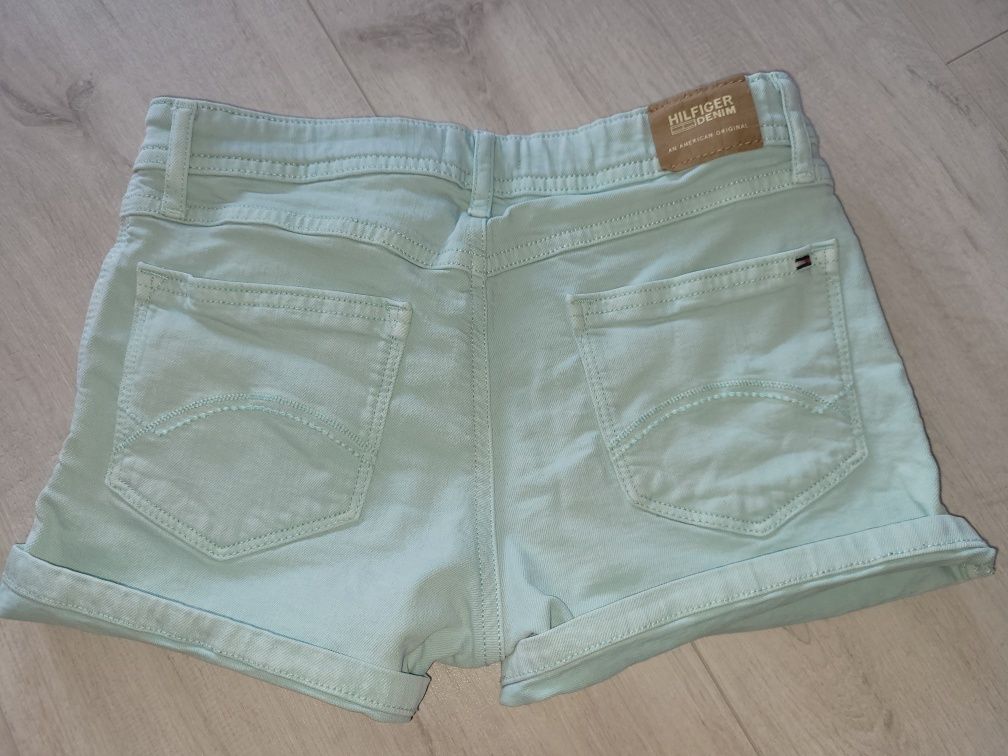 Tommy Hilfiger oryginalne miętowe jeansowe spodenki 164 cm