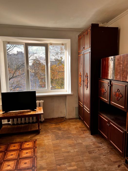 Продаж кімнати в гуртожитку вул.Максимовича Сихівський район