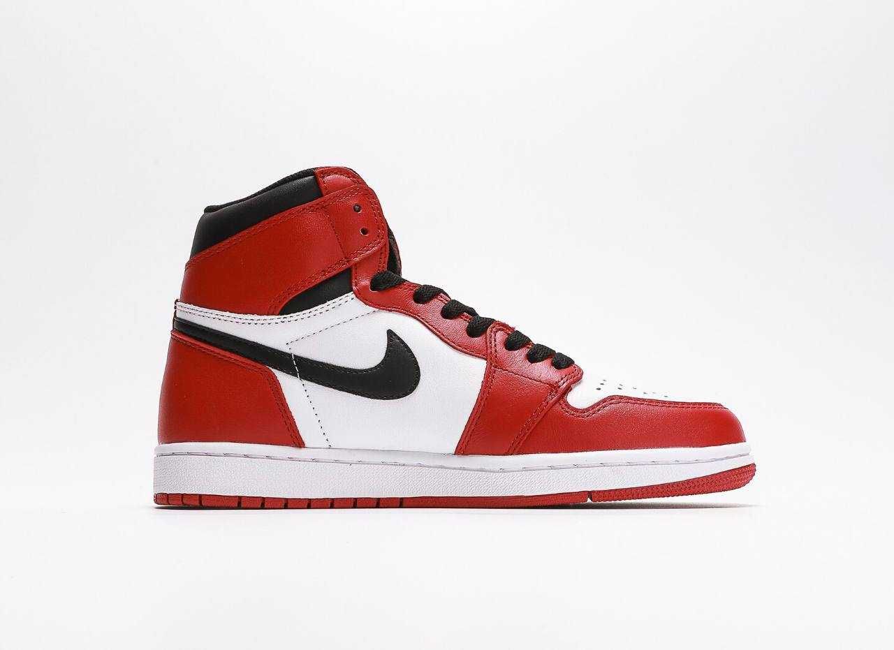 Jordan 1 Retro Chicago Red