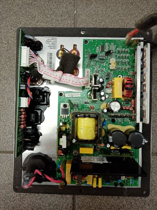 Wzmacniacz subwoofera Klipsch