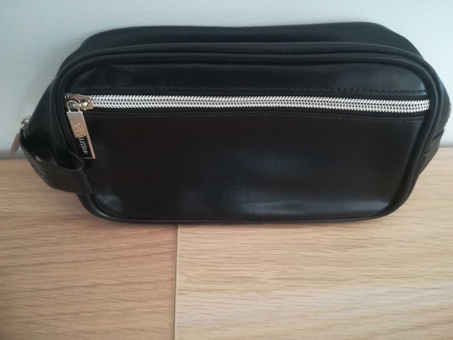 Bolsa preta (necessaire) unisexo- NOVO