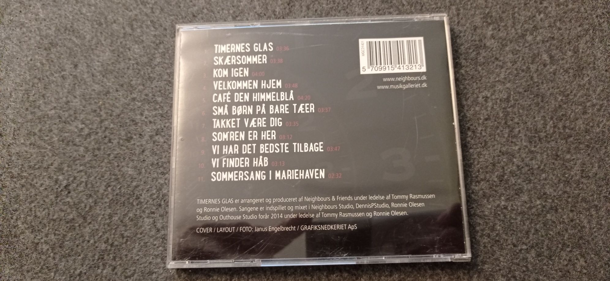 Neighbours & friends timernes glass cd