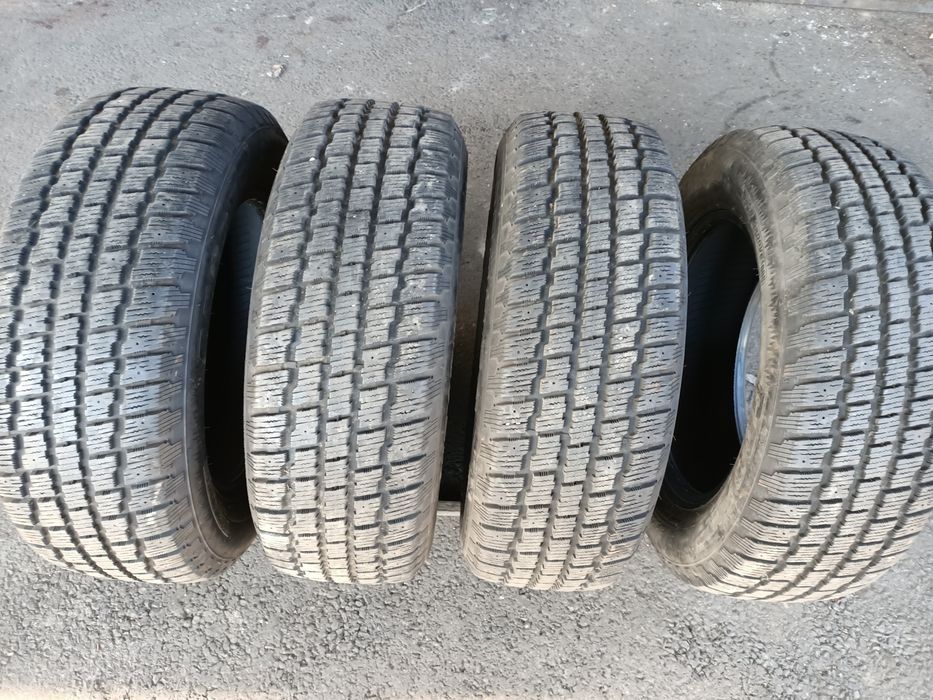 Opony zimowe 215/65r16 Cooper 98T używane 4szt